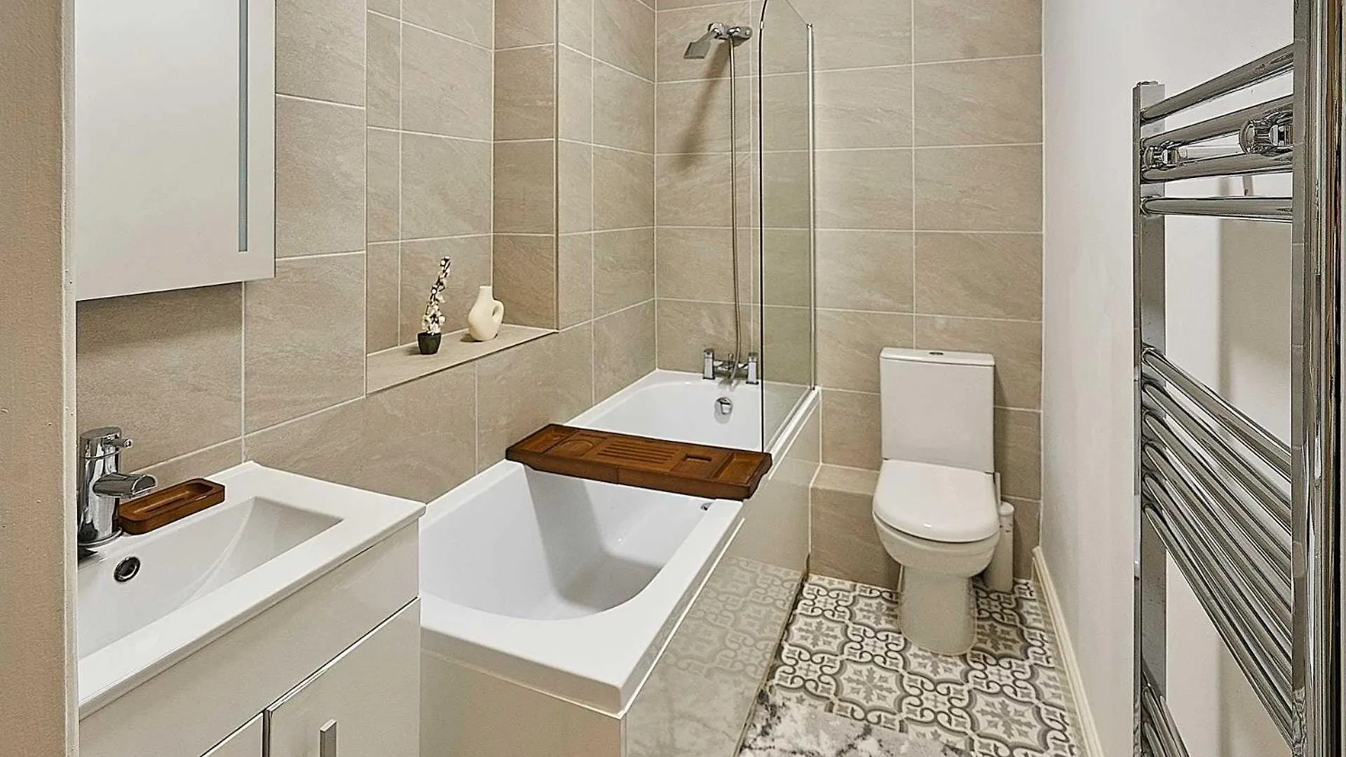 Apartment Host & Stay - Cambridge Road Brighton